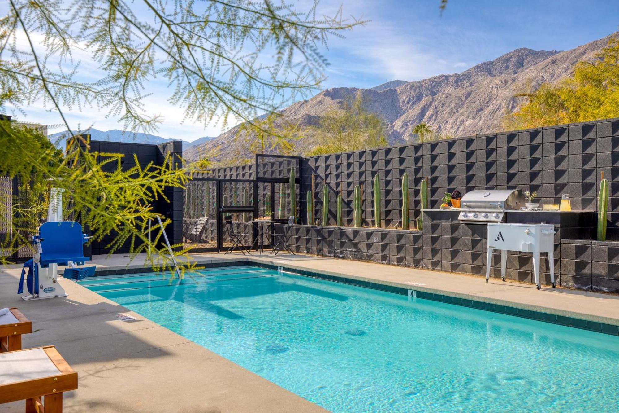 Blackhaus By Avantstay Ada Modern Rooms, Pool & Bbq パーム・スプリングス エクステリア 写真